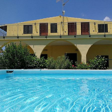 Villa Sole - Finaiti - Appartamento Per Turisti Floridia Eksteriør billede