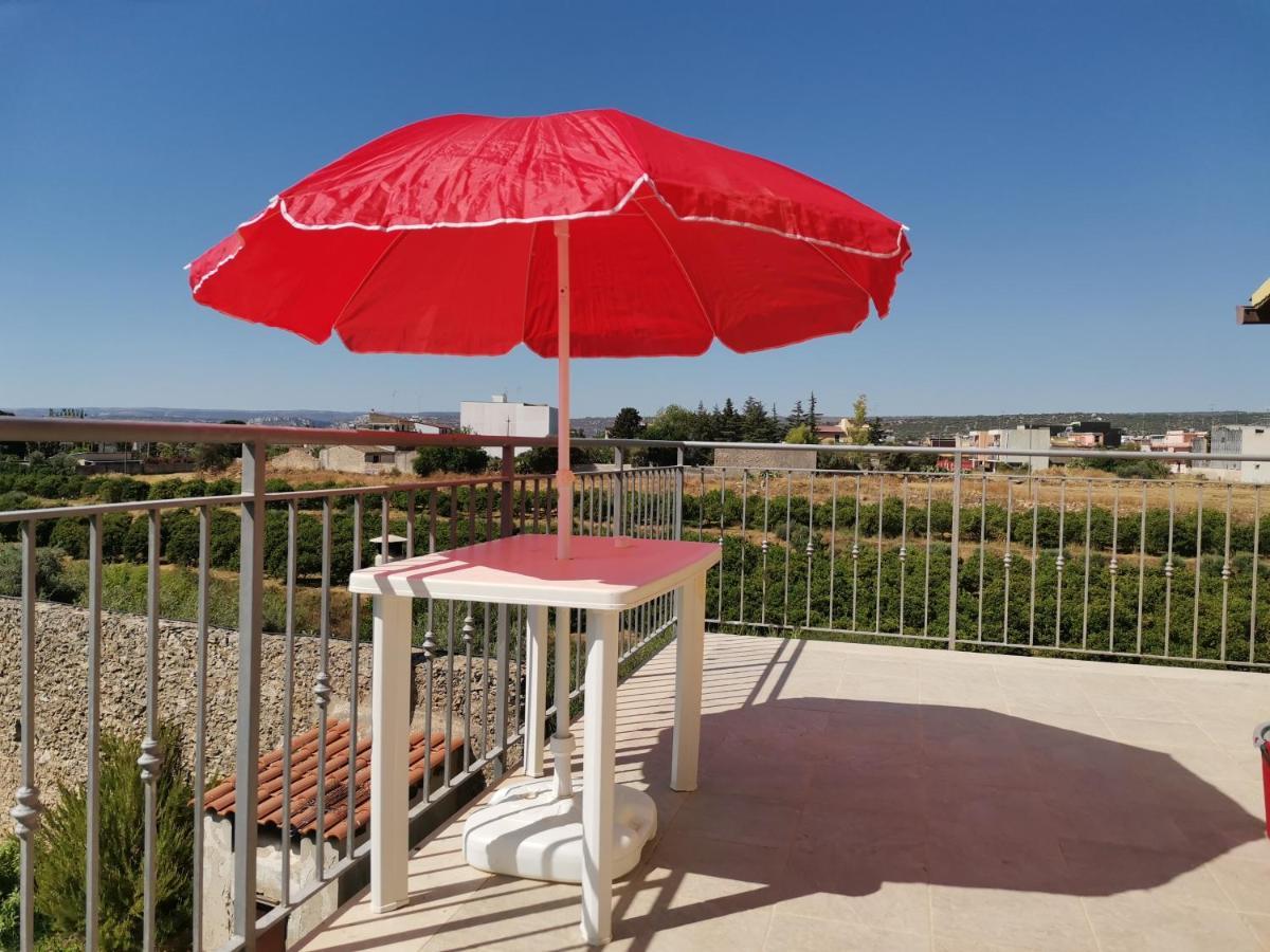 Villa Sole - Finaiti - Appartamento Per Turisti Floridia Eksteriør billede