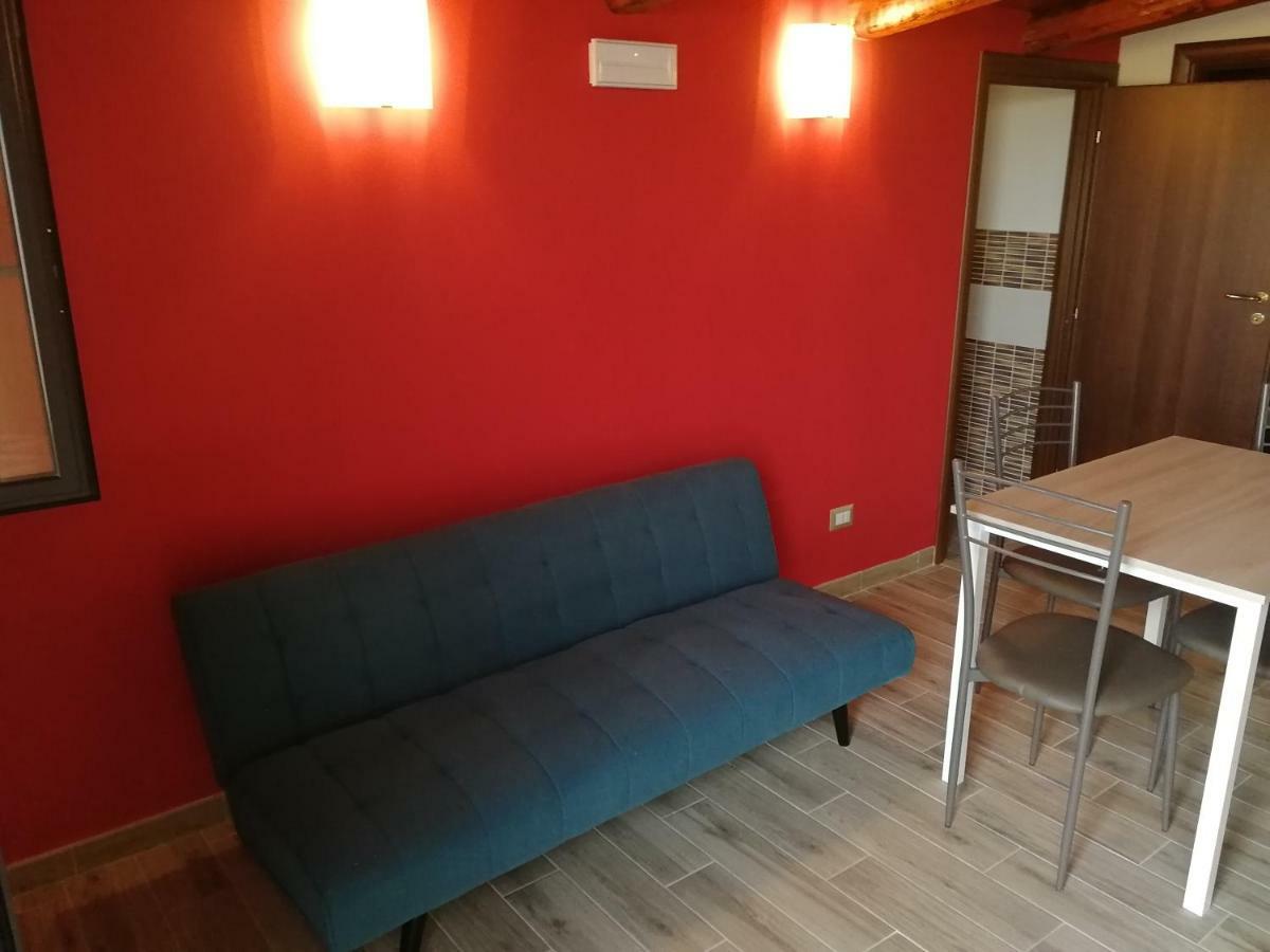 Villa Sole - Finaiti - Appartamento Per Turisti Floridia Eksteriør billede