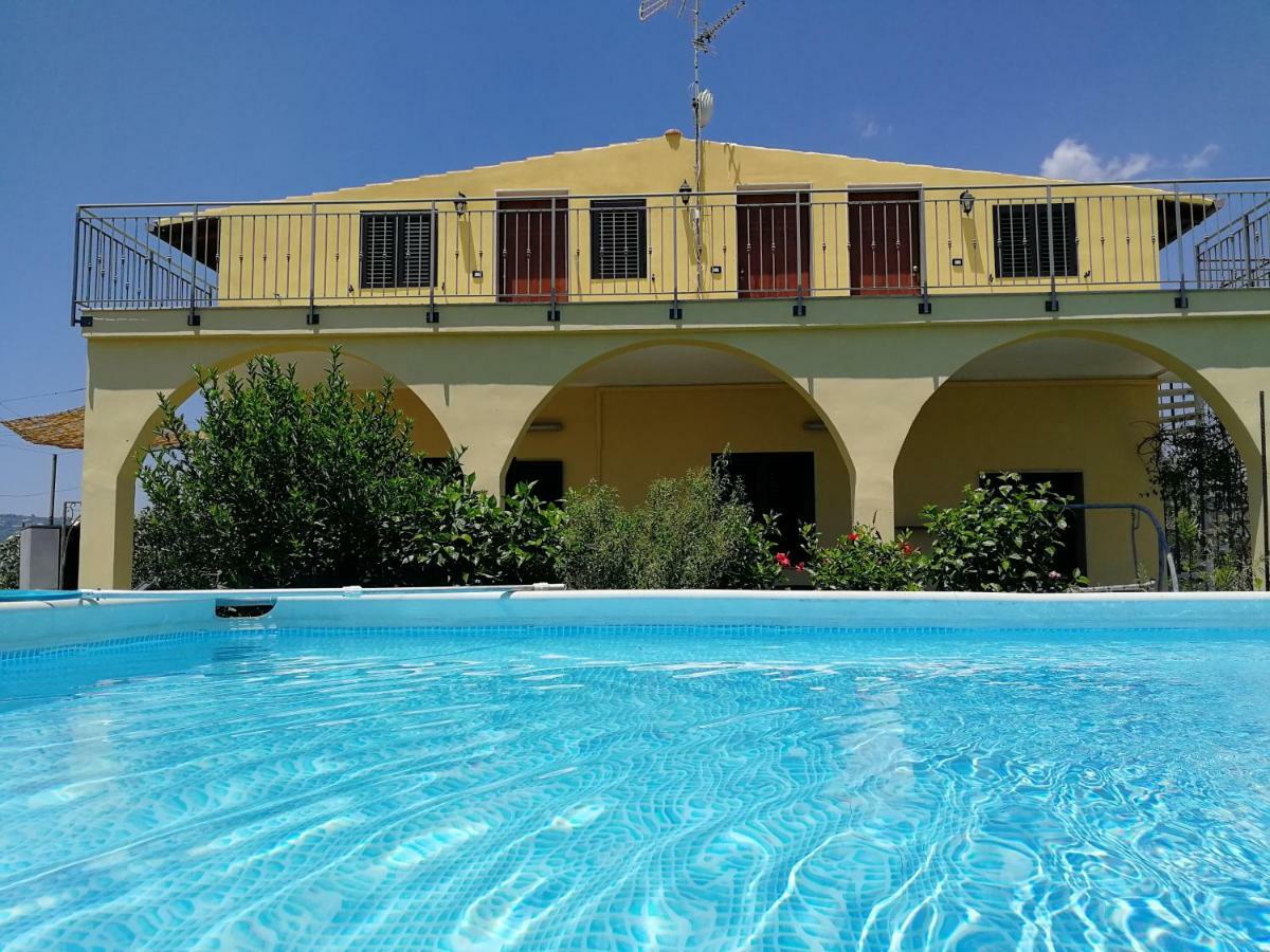 Villa Sole - Finaiti - Appartamento Per Turisti Floridia Eksteriør billede