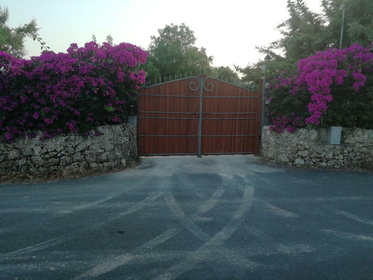 Villa Sole - Finaiti - Appartamento Per Turisti Floridia Eksteriør billede