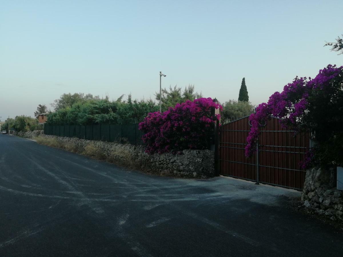 Villa Sole - Finaiti - Appartamento Per Turisti Floridia Eksteriør billede